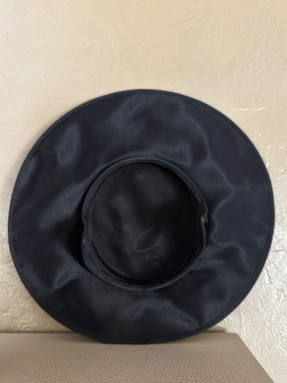 DEBONAIR 1950's BLACK VELOUR CARTWHEEL HAT + BRAIDED BAND/BOW - Picture 10 of 10